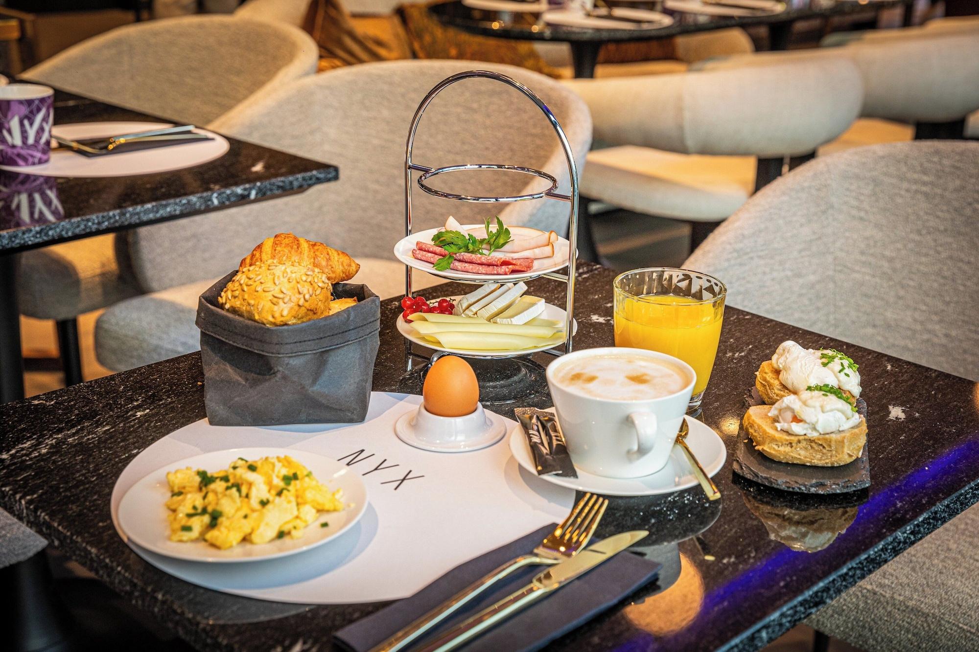 Restaurant NYX Hotel Hamburg by Leonardo Hotels