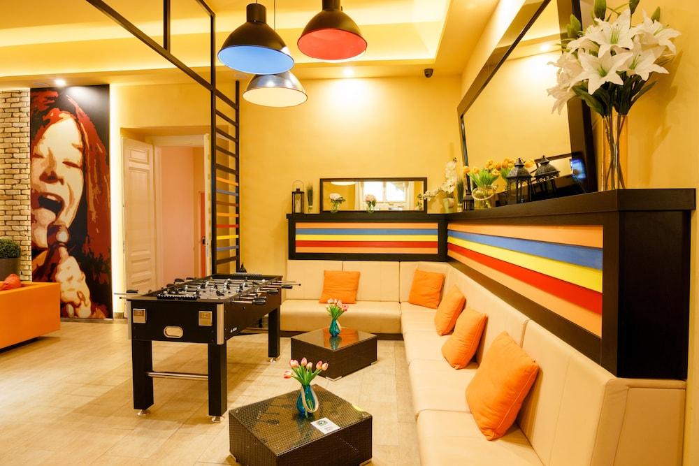 Instalaciones Recreativas Full Moon Budapest