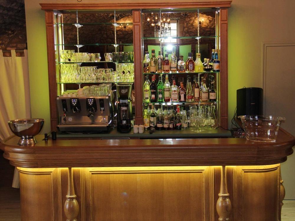 Bar/Salón Le Relais Louis XI