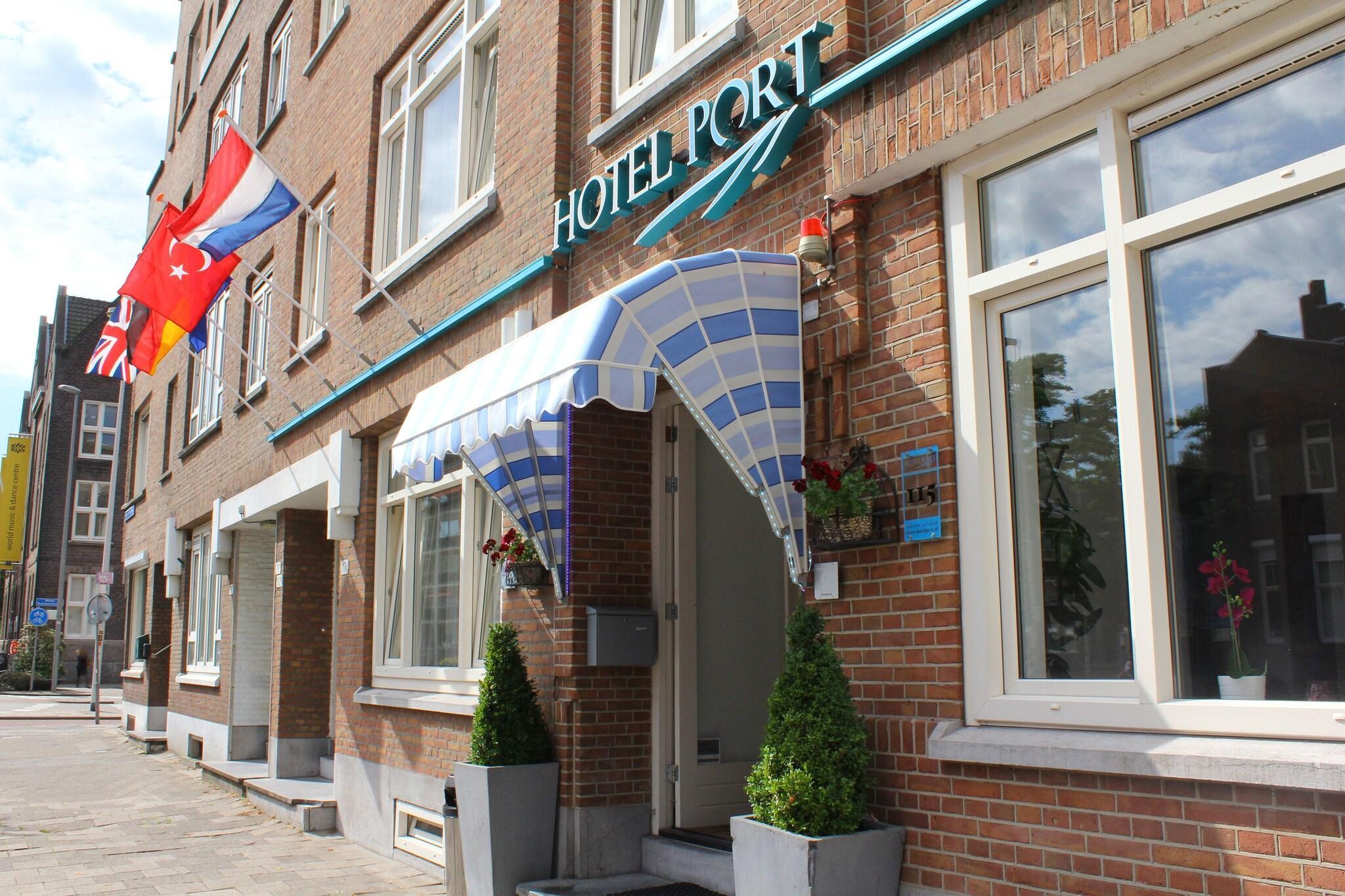 Vista Exterior Hotel Port