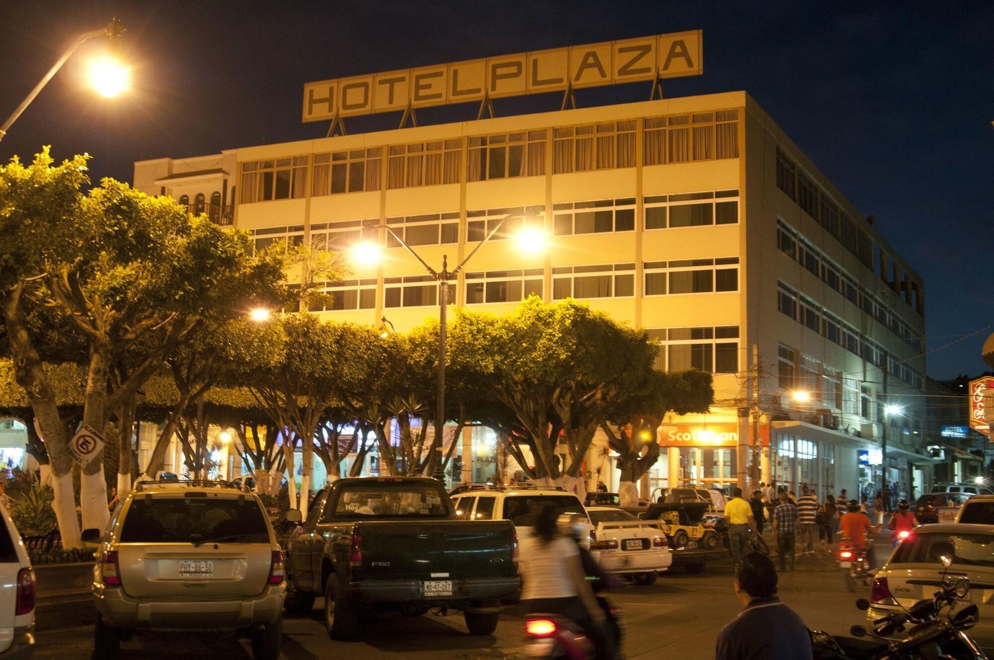 Vista Exterior Hotel Plaza Sahuayo