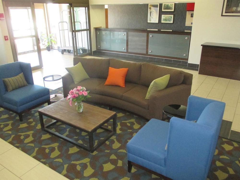 Vista Lobby Best Western Troy Hotel