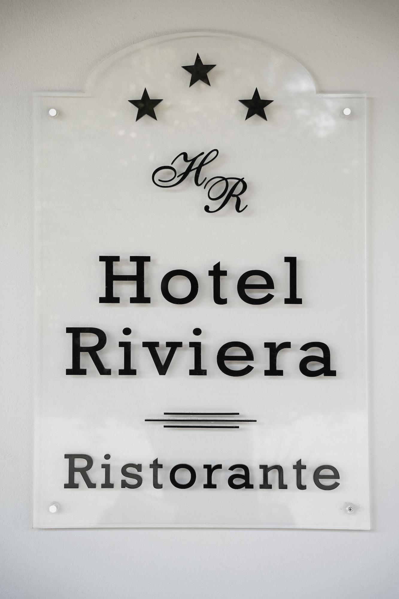 Vista Exterior Hotel Riviera