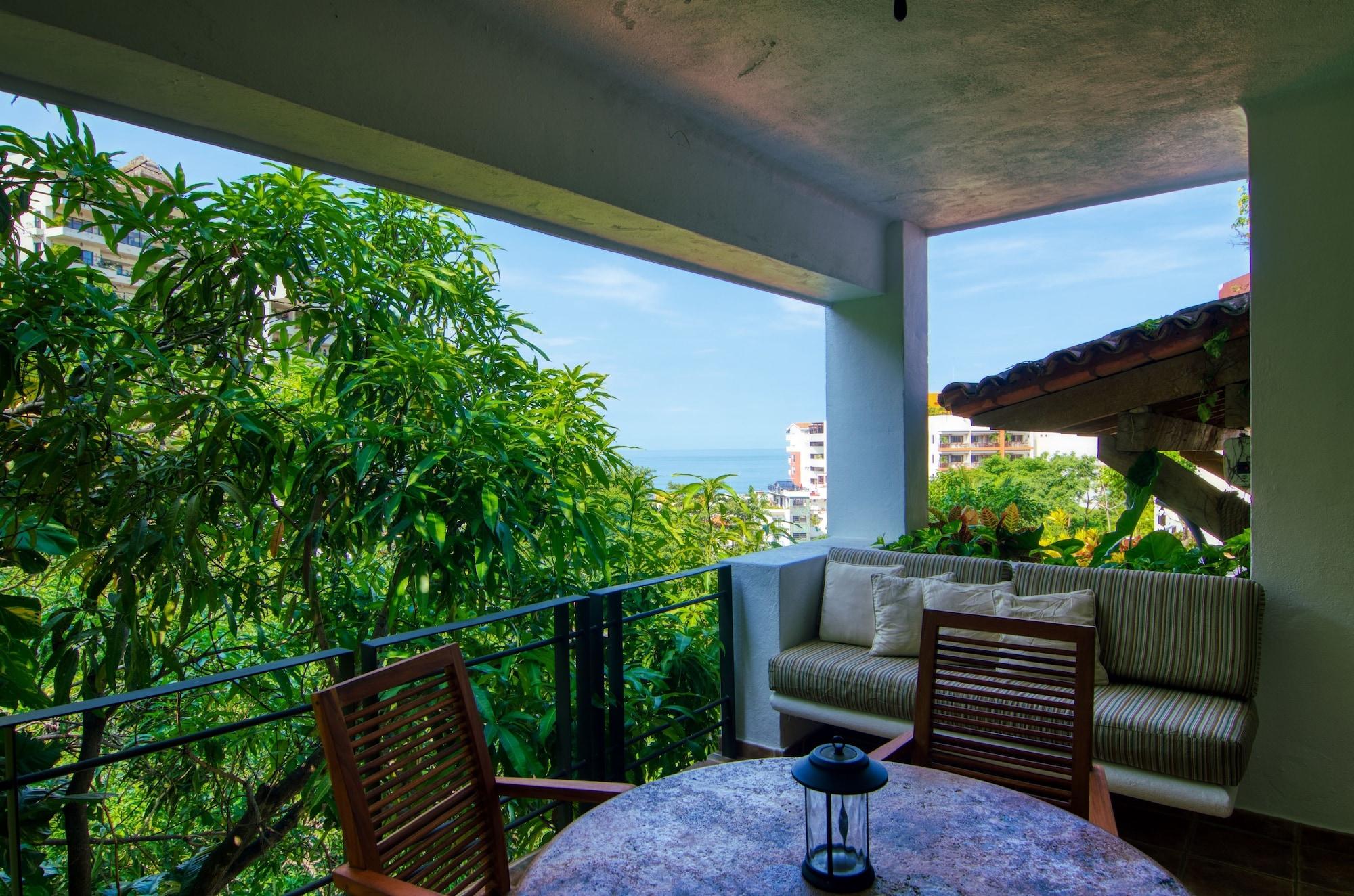 Playa Casa Cúpula Luxury LGBT Boutique Hotel