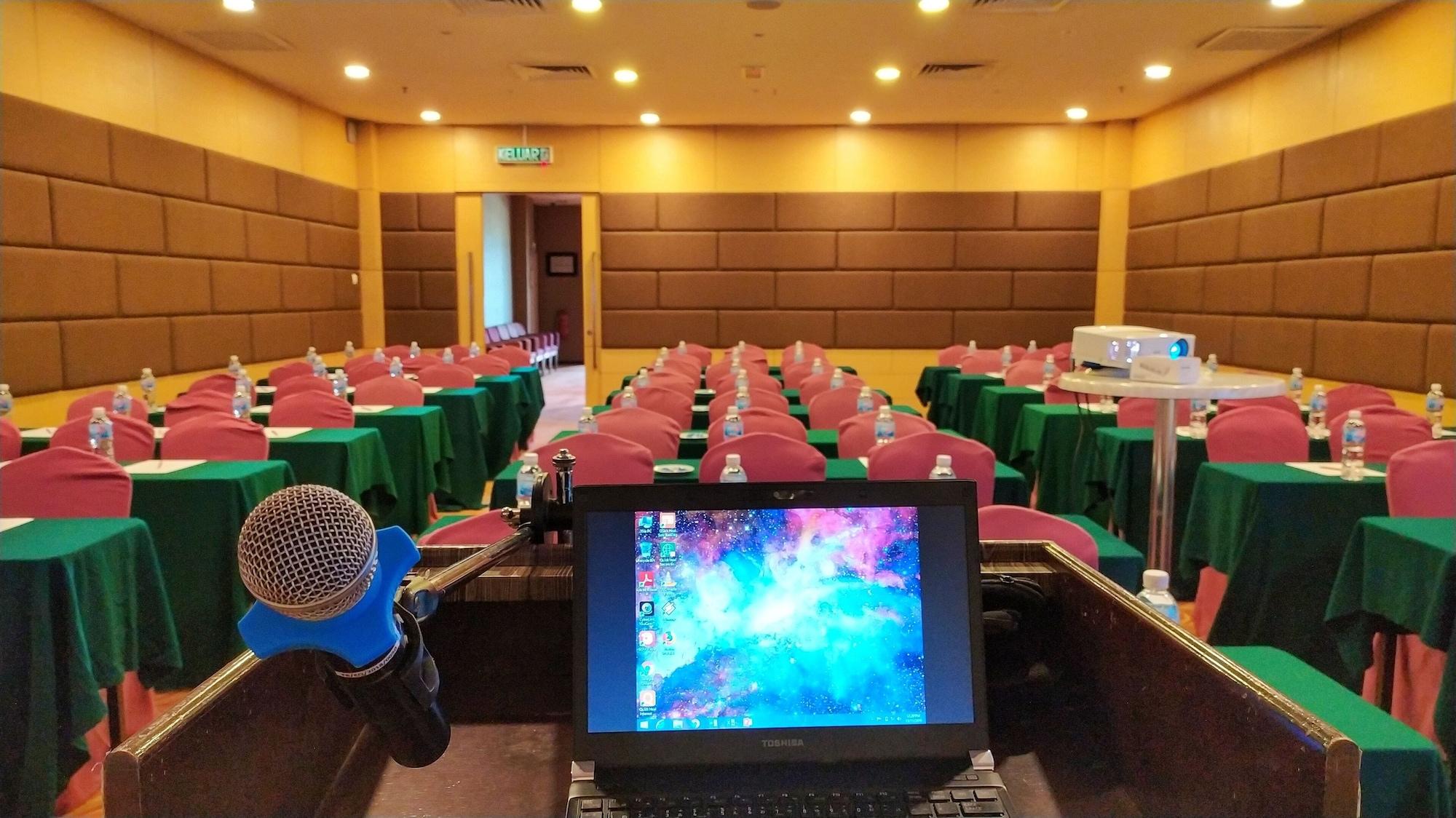 Sala de Reuniones Courtyard Hotel @ 1Borneo