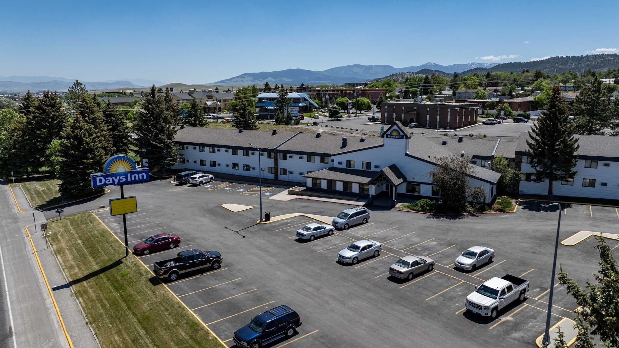 Vista Exterior Days Inn by Wyndham Helena
