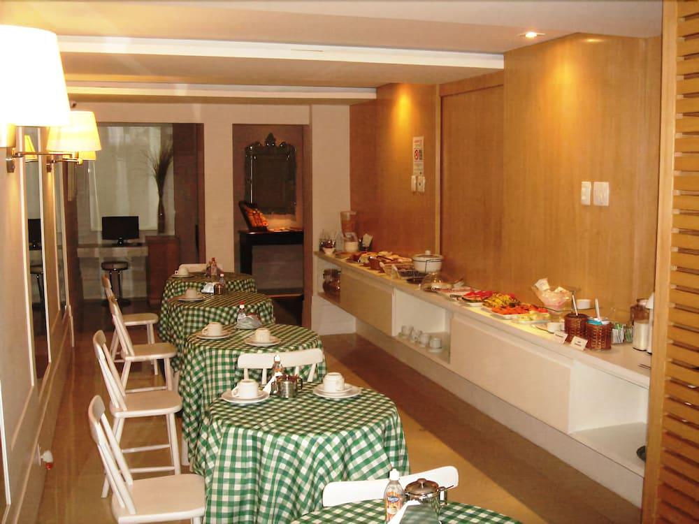 Restaurant Petit Village Icarai