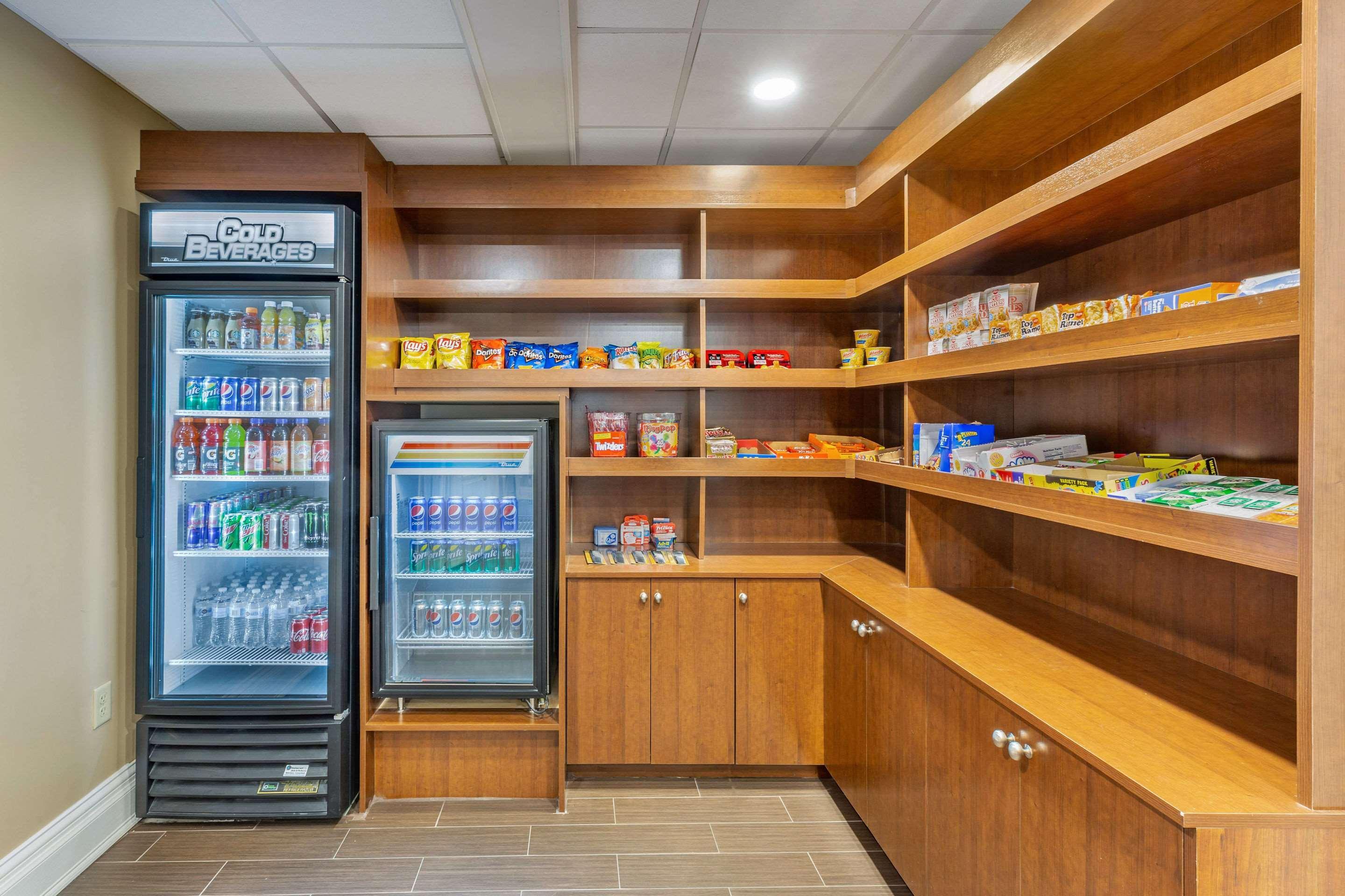 Vista Exterior Comfort Inn Danvers- Boston