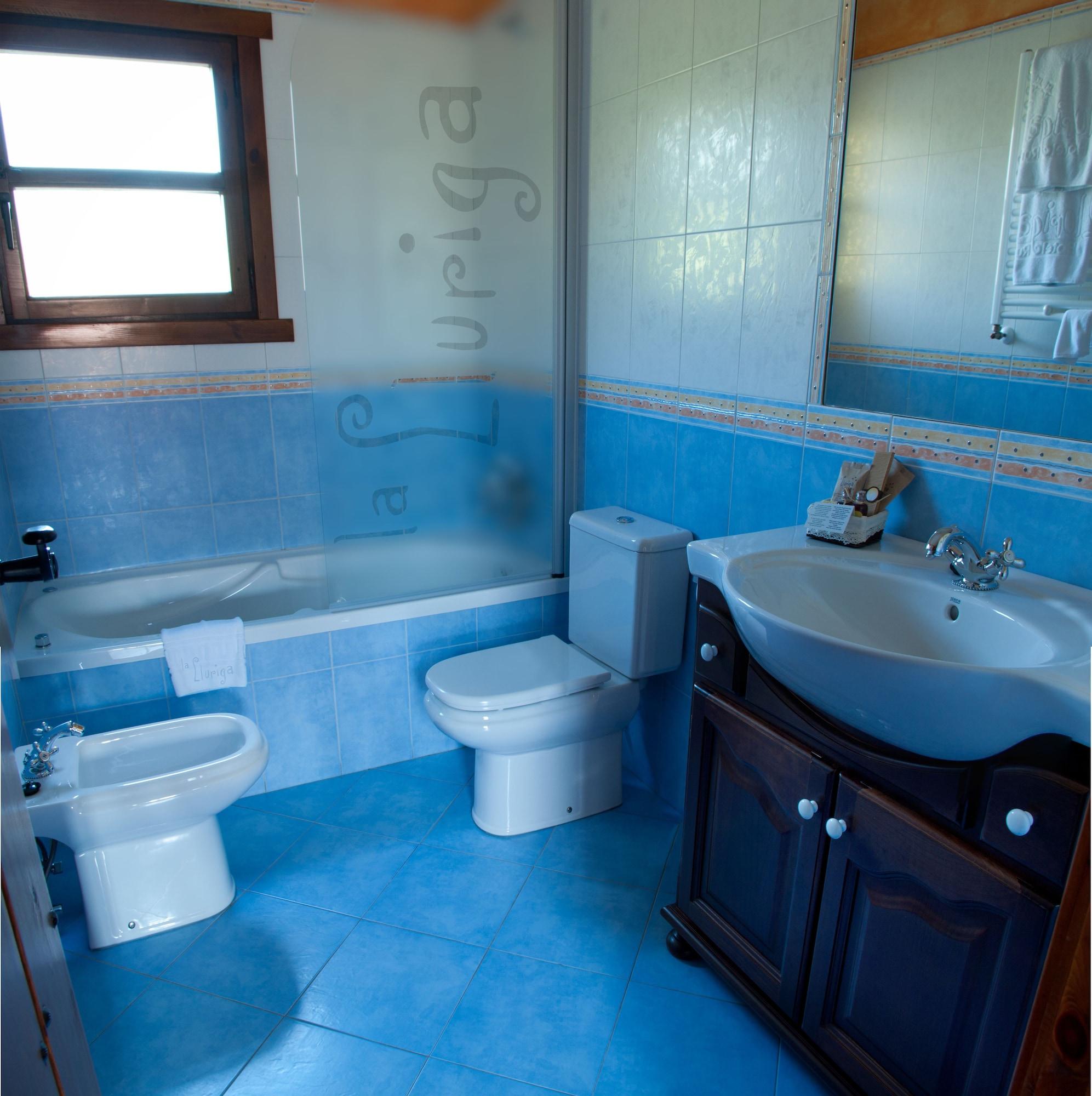 Equipamiento de Habitación La Lluriga