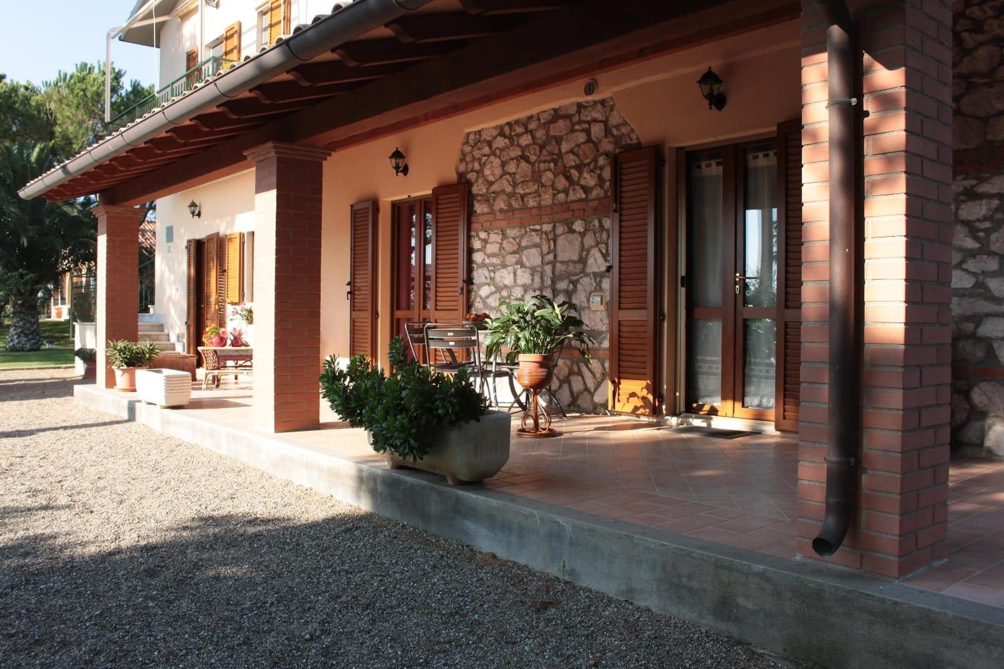 Vista Exterior Il Cantiniere