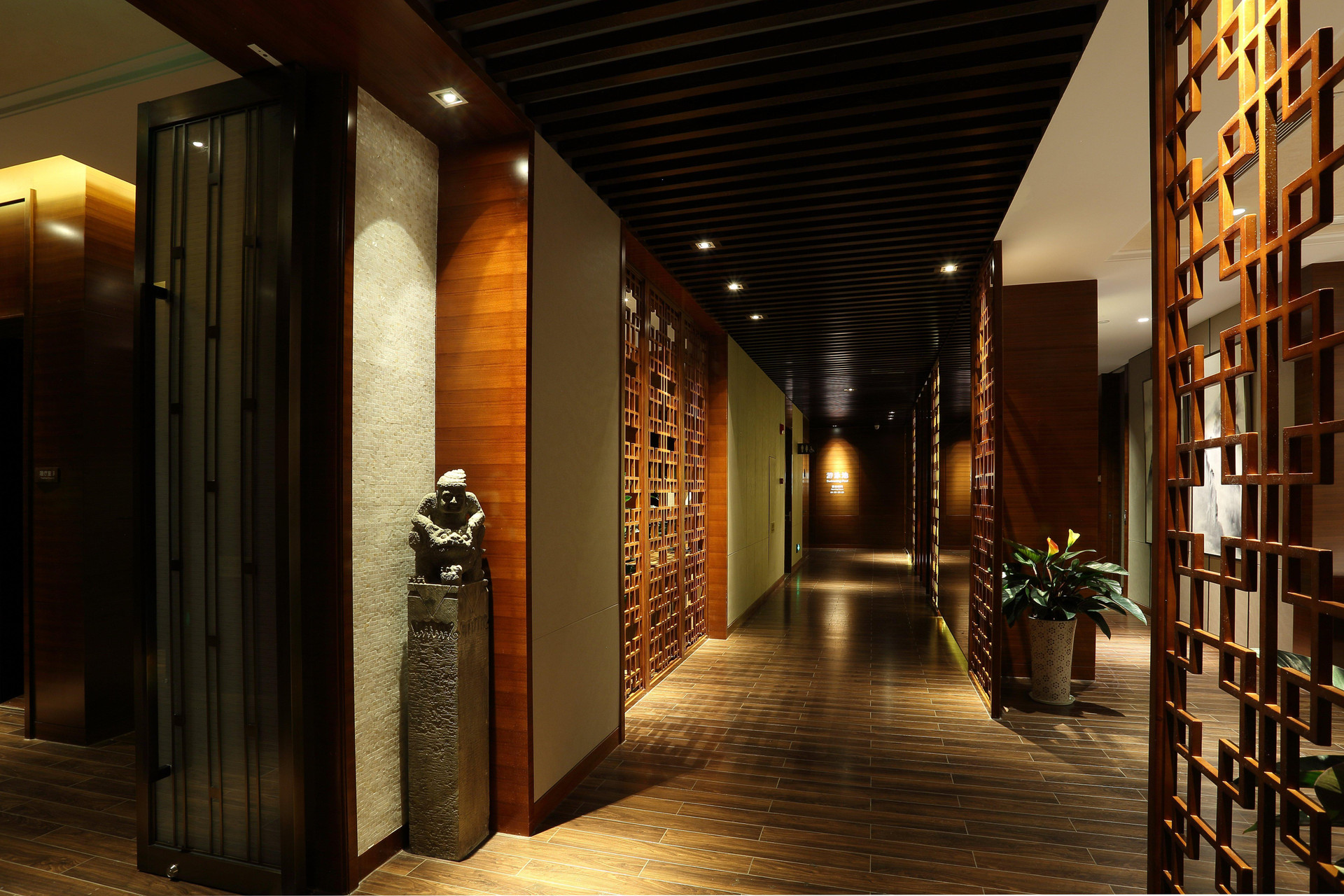 Vista Lobby Hualuxe Yangjiang City Center