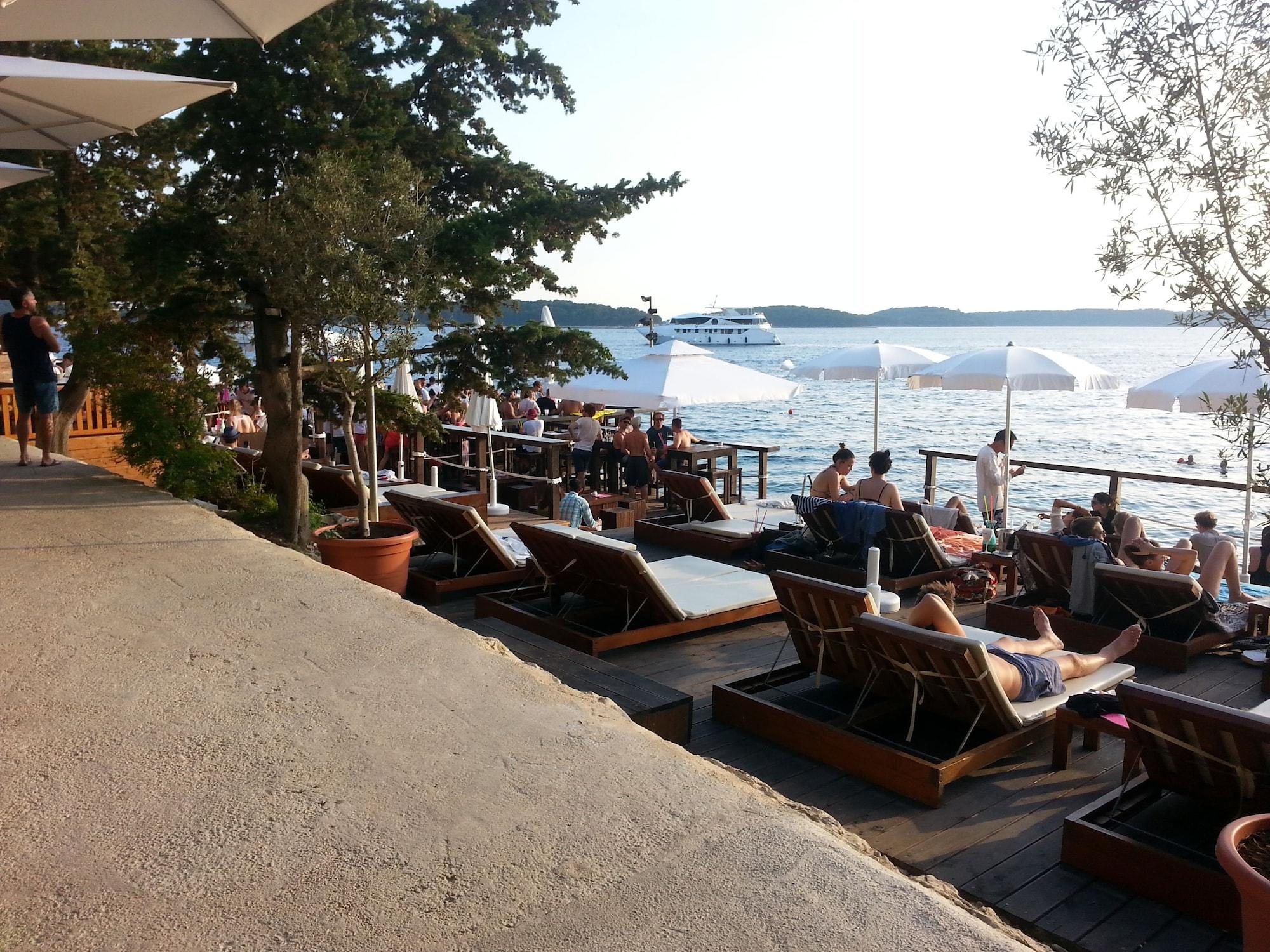 Instalaciones Recreativas Guesthouse Tea Hvar