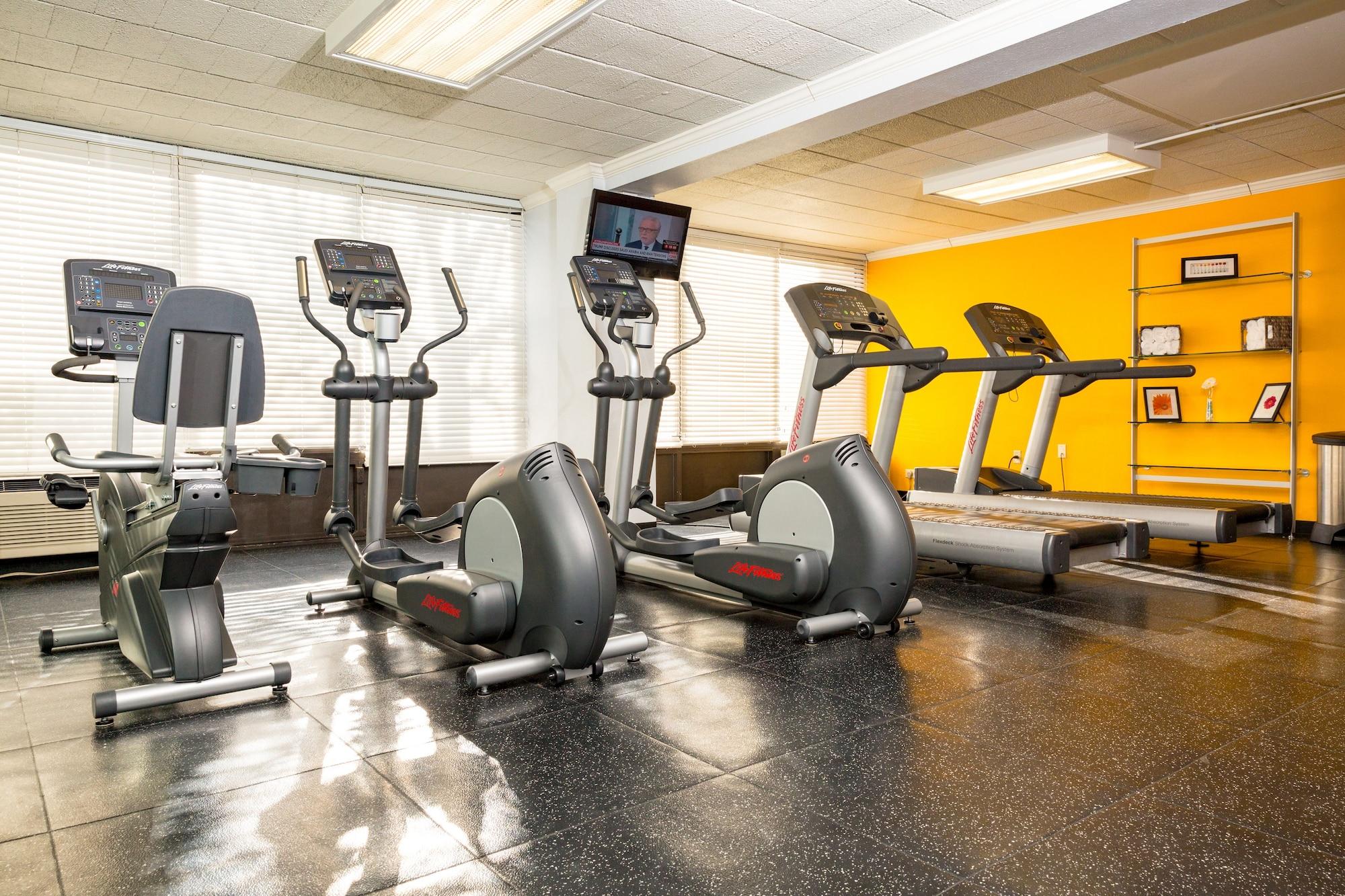Gimnasio Park Inn by Radisson Sharon