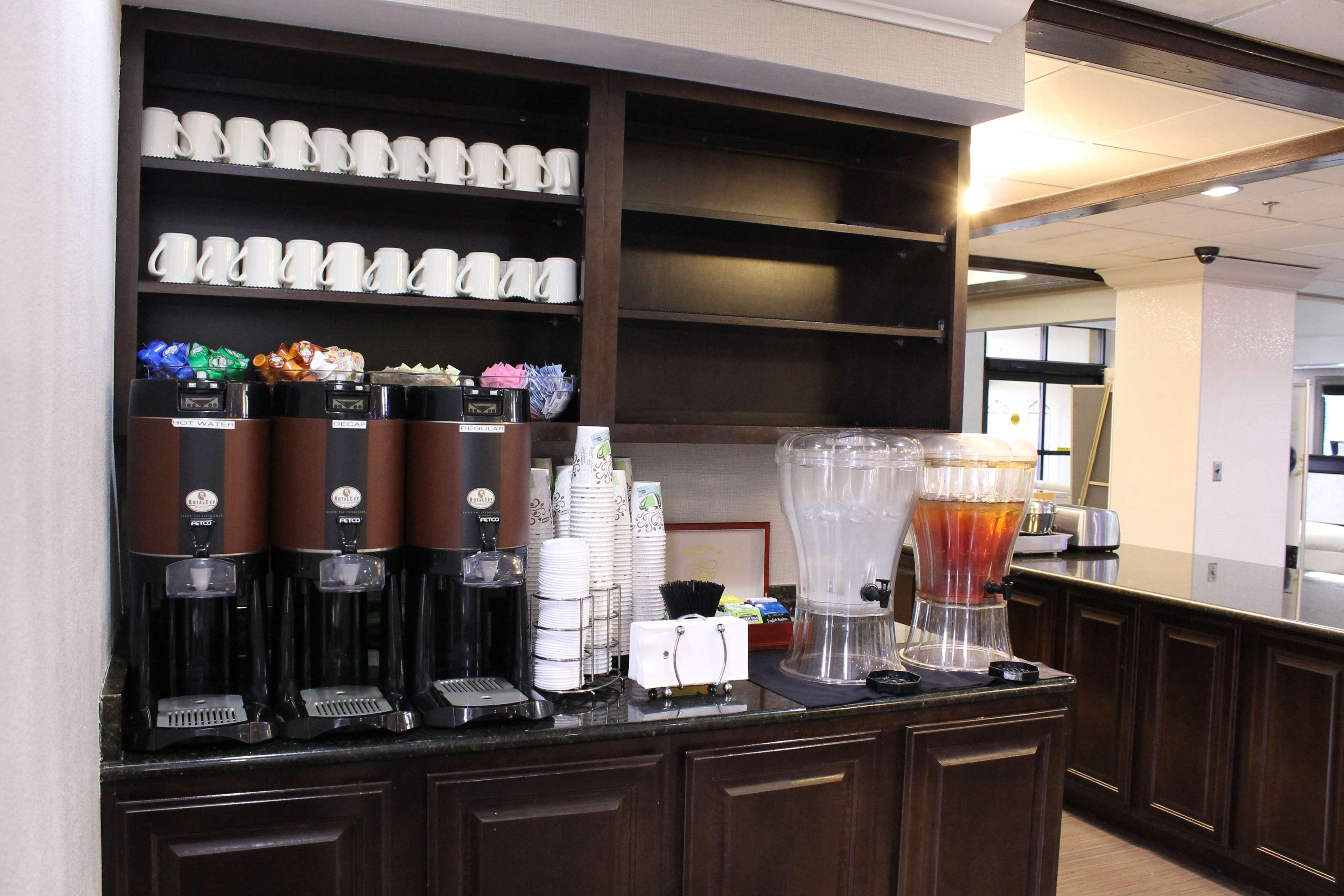 Restaurant Doubletree Club Springdale