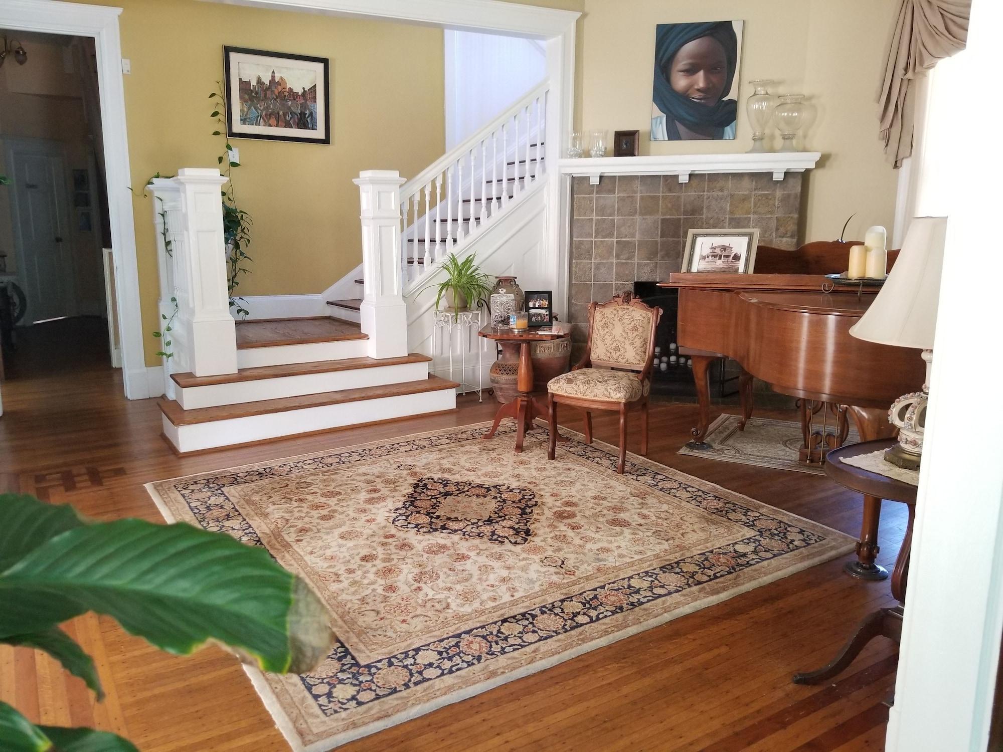 Vista Lobby The Peach House