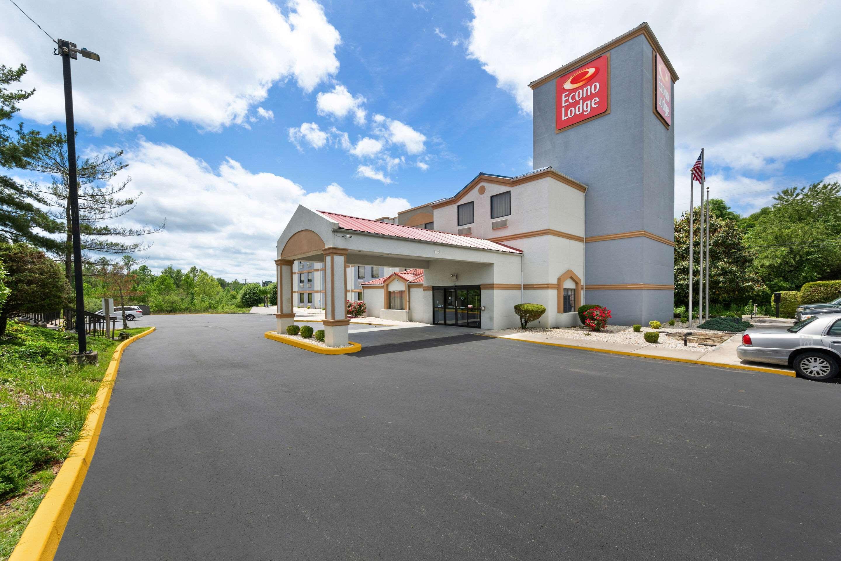 Varios Econo Lodge London