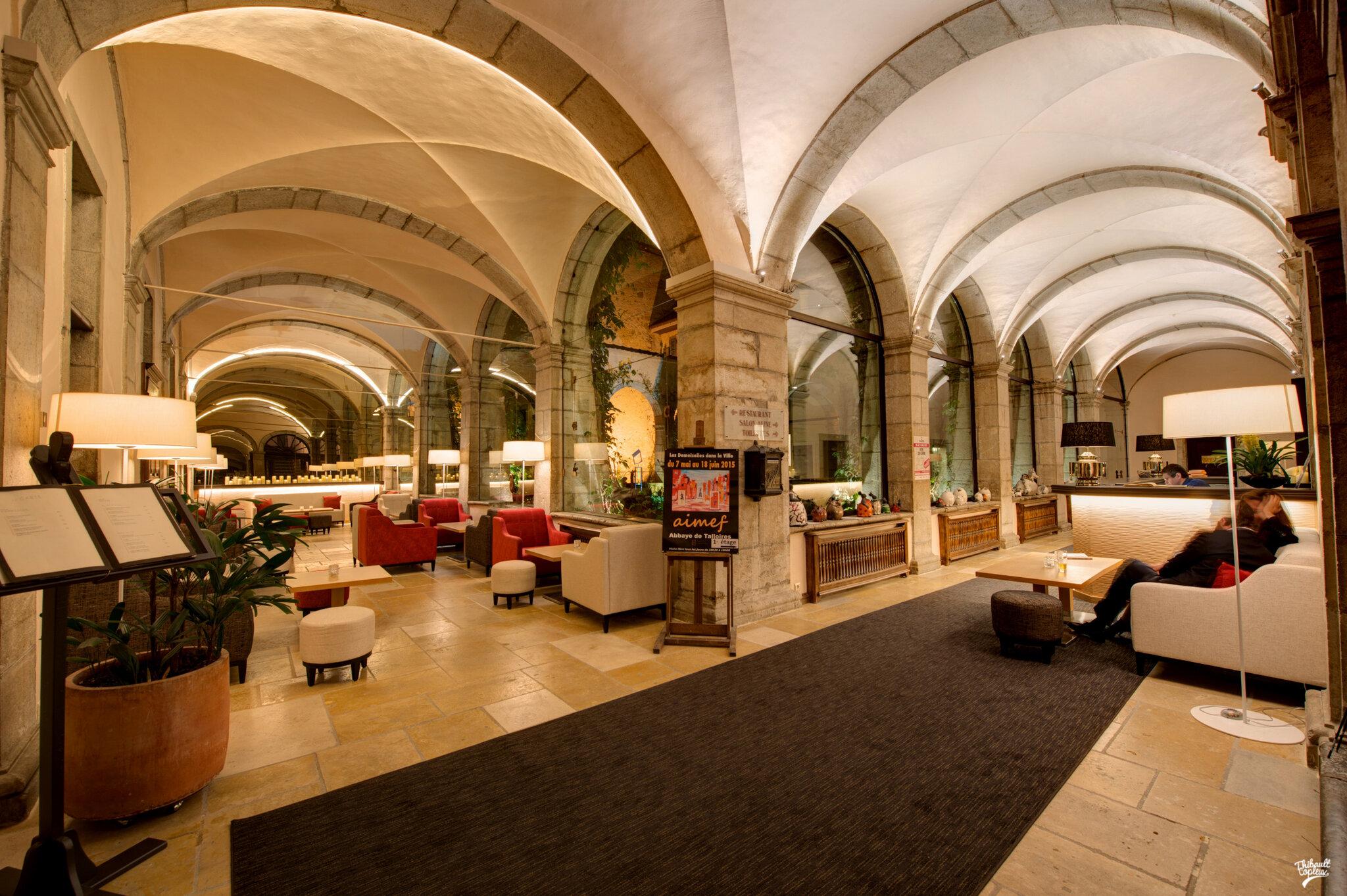 Vista Lobby L Abbaye De Talloires