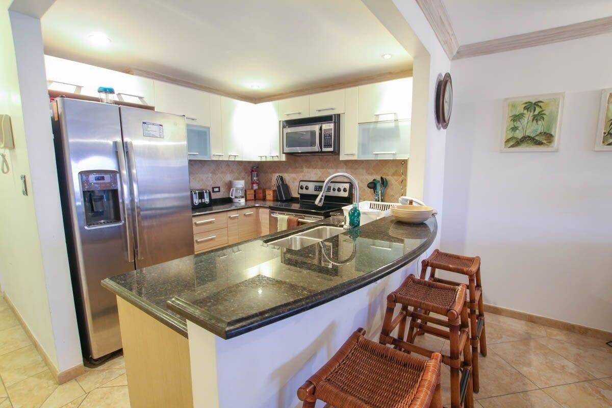 Equipamiento de Habitación Modern 2-bed Apt Near Beach In St. Lawrence Gap 2 Bedroom Apts by Bluescape