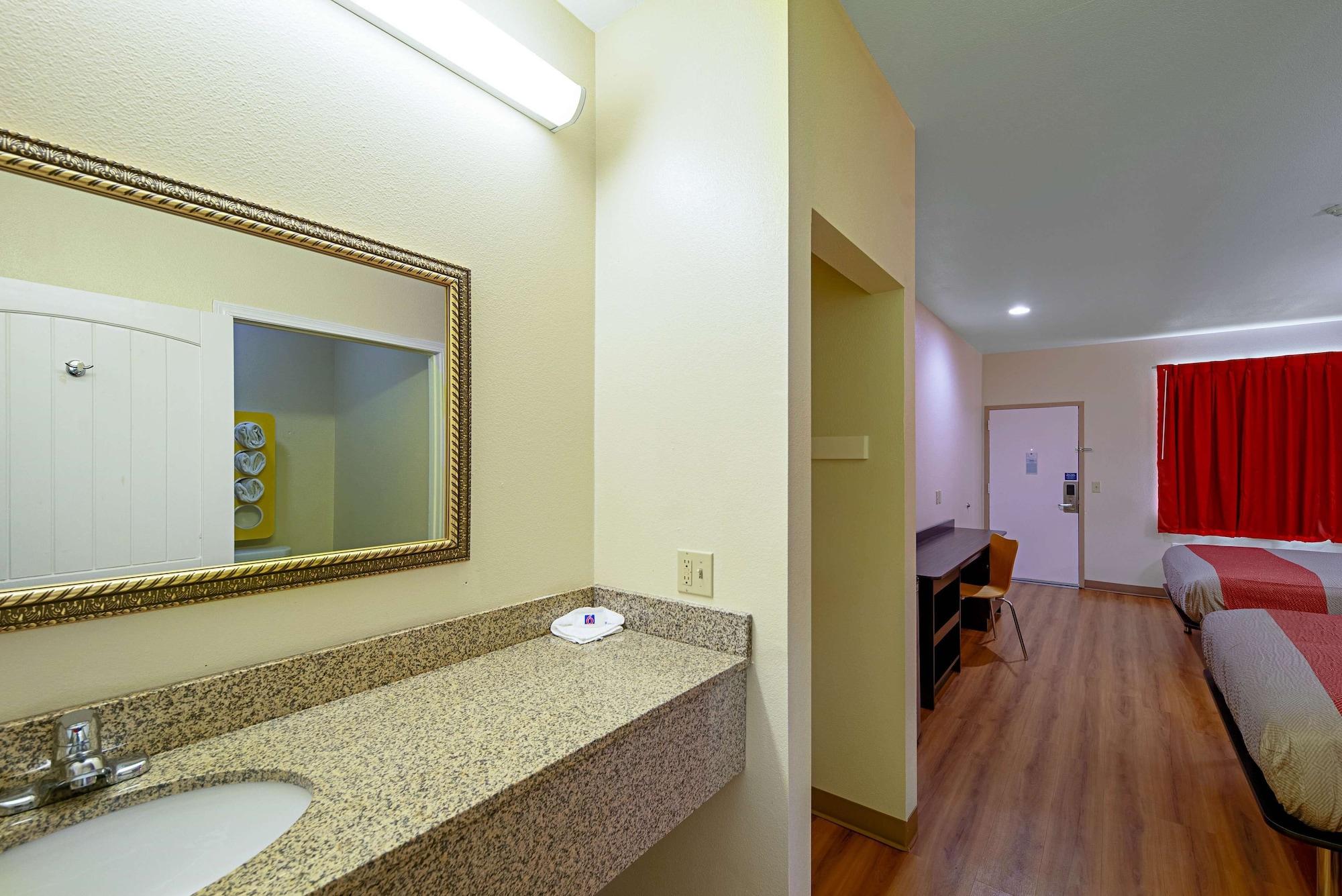 Habitación Motel 6 Rhome, TX