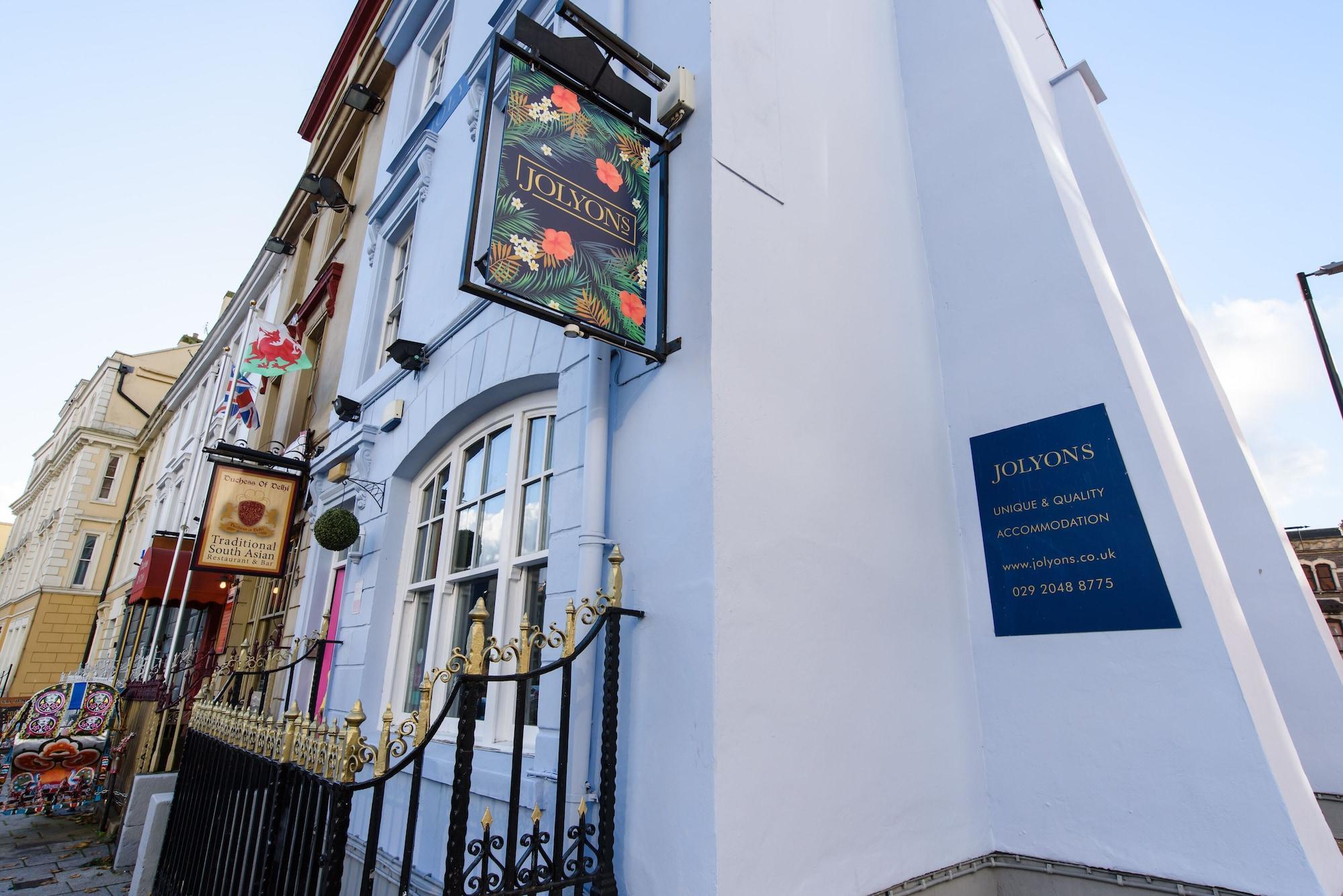 Vista Exterior Jolyon's Boutique Hotel