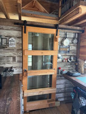 Tiny house on 50+ acre farm. Easy drive to Covington square and more!