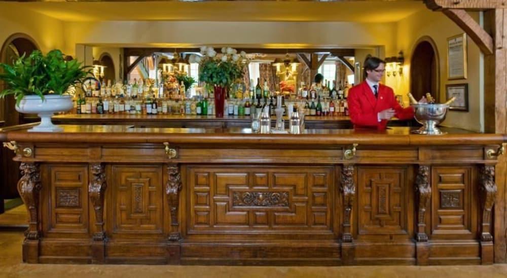 Bar/Salón Auberge des Templiers