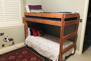 Alquiler Vacacional - Modern Home w/ Beautiful Pool, Spa & Yard Family-Friendly in Convenient location