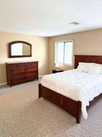 Alquiler Vacacional - Pet Friendly 2-bdrm condo conveniently located in Newington easy highway access