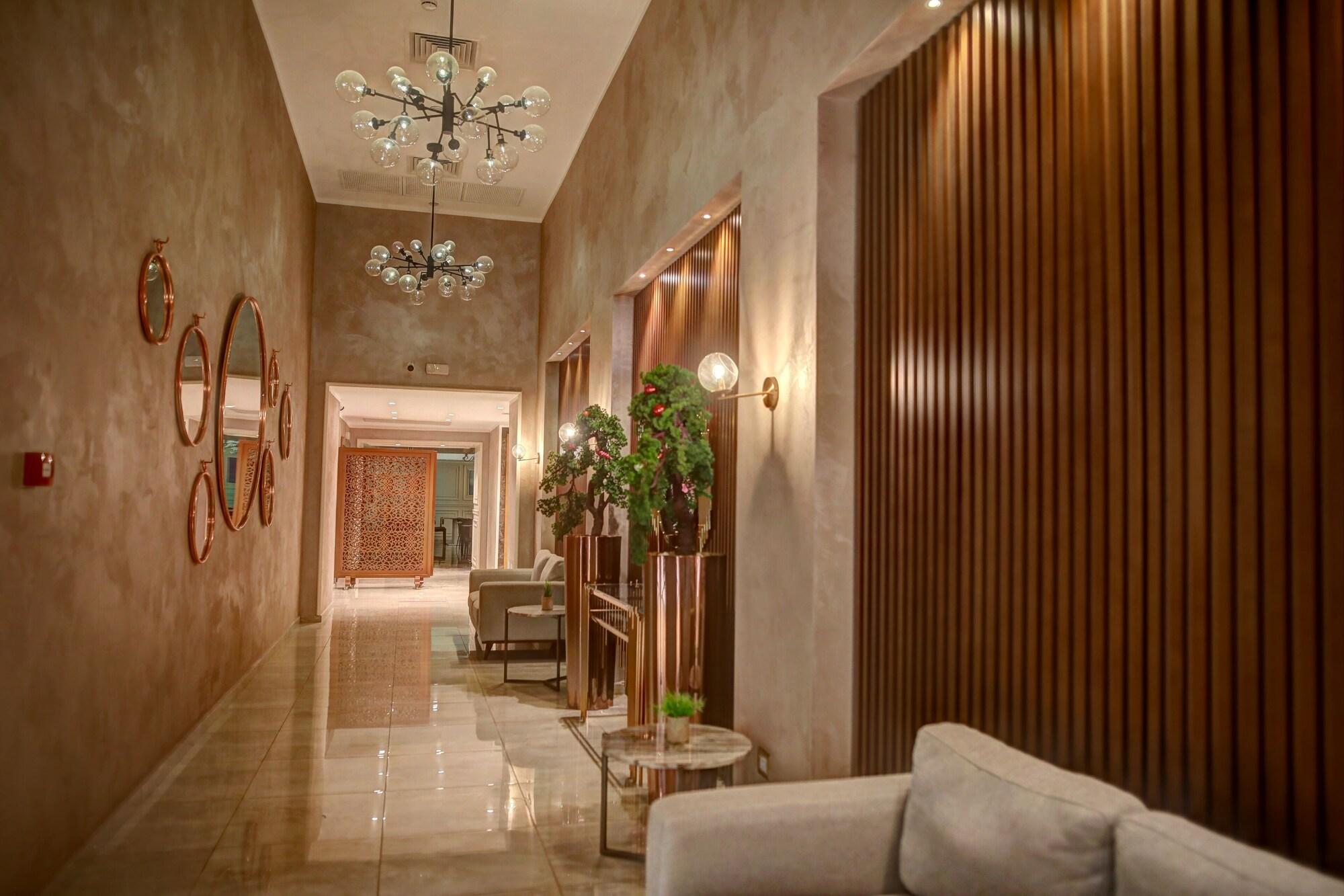 Vista Lobby Hôtel Lac Léman, LES BERGES DU LAC