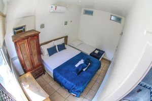 Alquiler Vacacional - SEA FRONT - TOMBO BEACH VIEW - BEACHFRONT - 3 BEDROOMS AIR CONDITIONING 2WCs + 2GAR