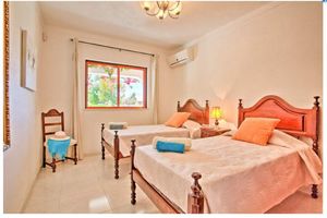 Alquiler Vacacional - Lovely house with private pool, close to beach, restaurant and store