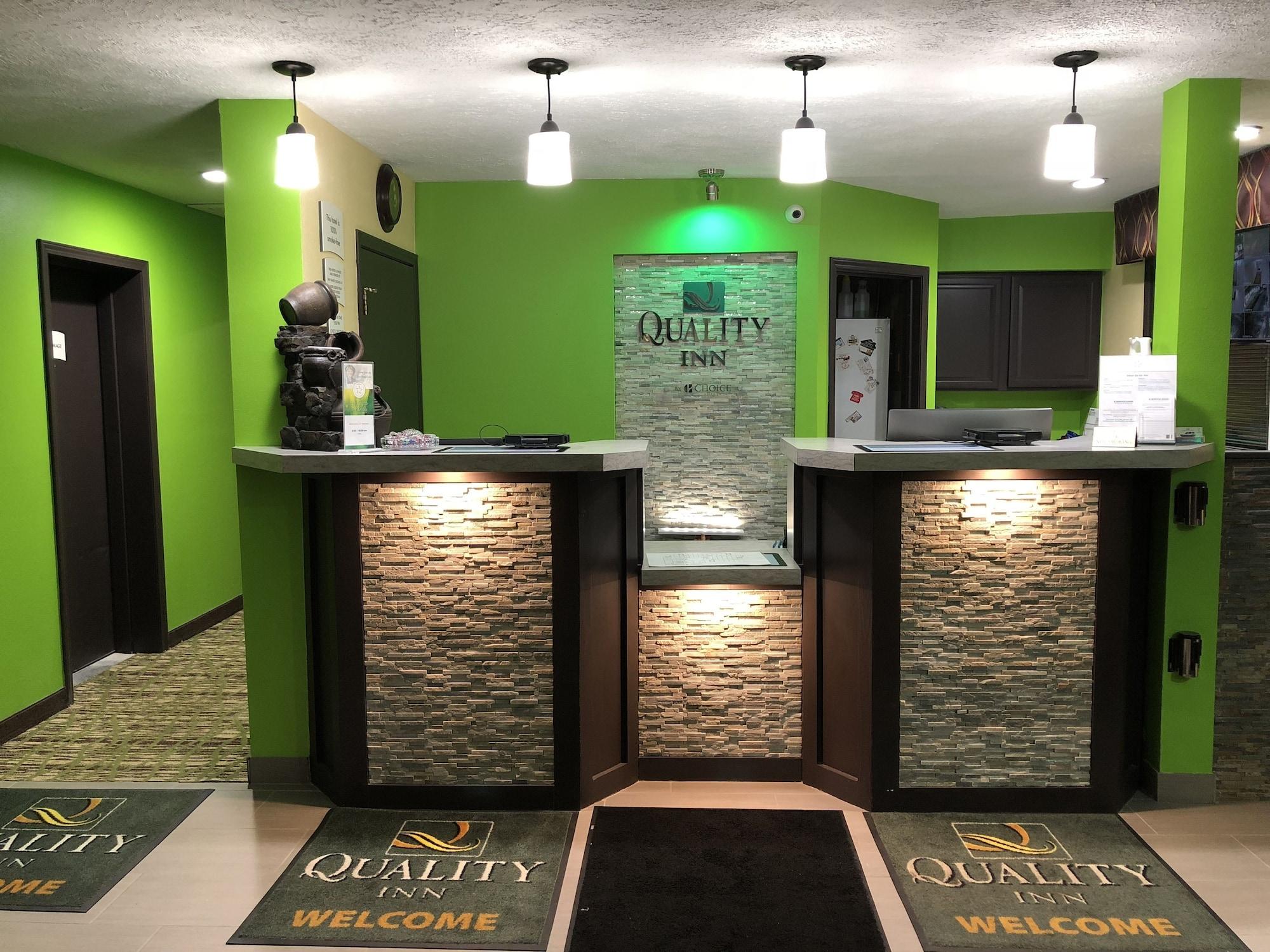 Vista Lobby Quality Inn Grand Rapids Near Dowtown