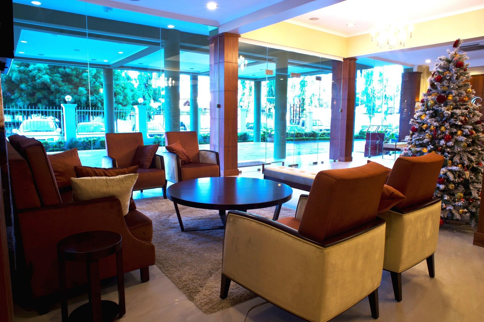 Vista Lobby Seascape Hotel