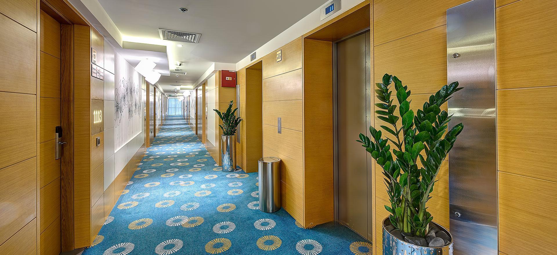 Vista Exterior Royal Continental Hotel – Dubai Airport