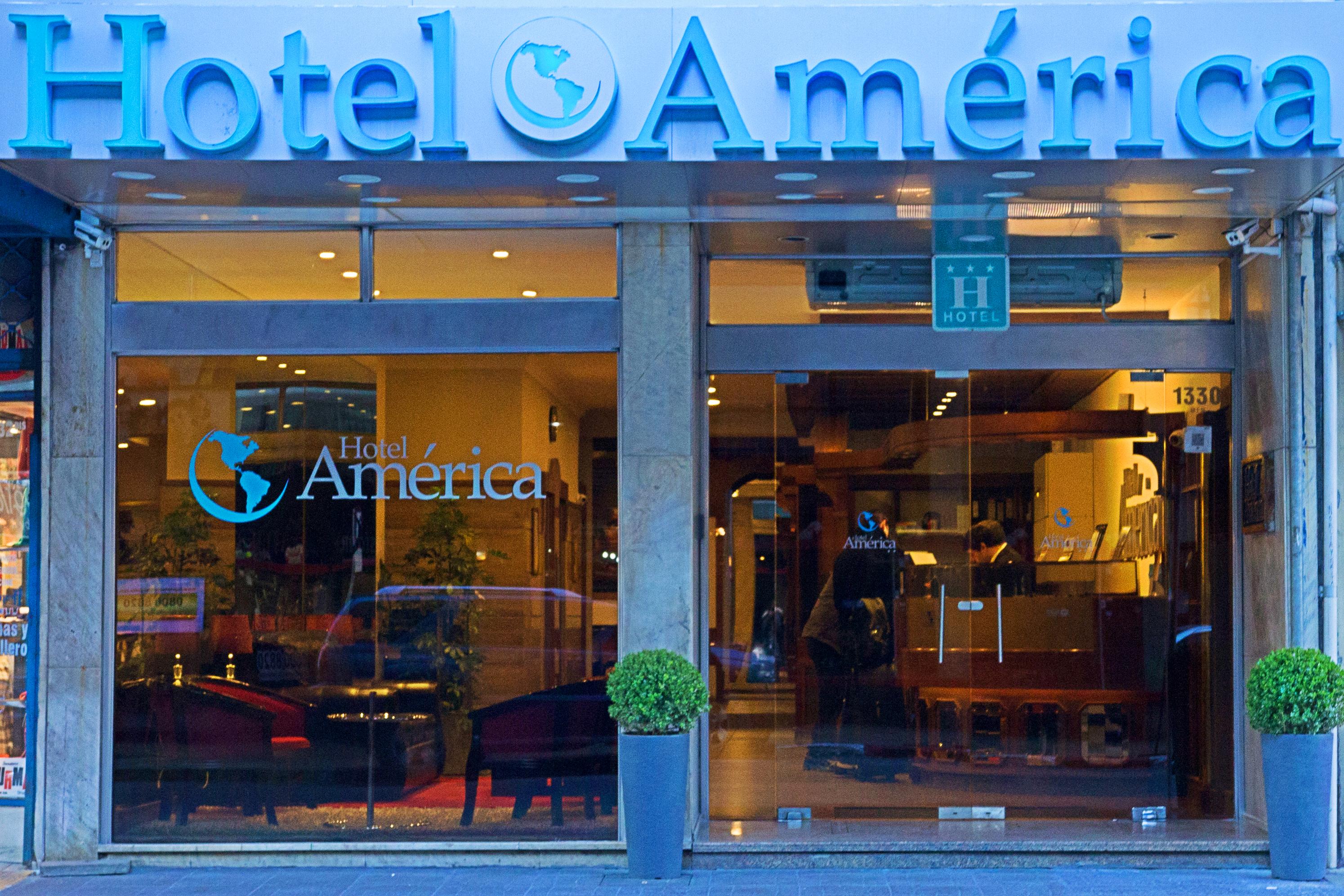 Vista Exterior Hotel America