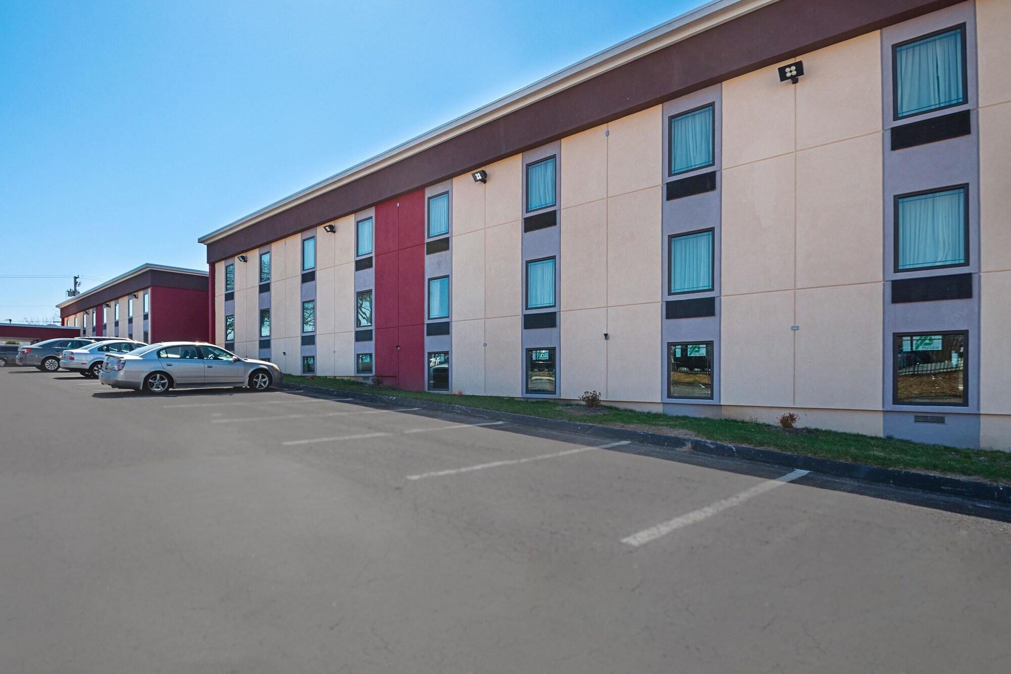 Vista Exterior Quality Inn Near Pimlico Racetrack