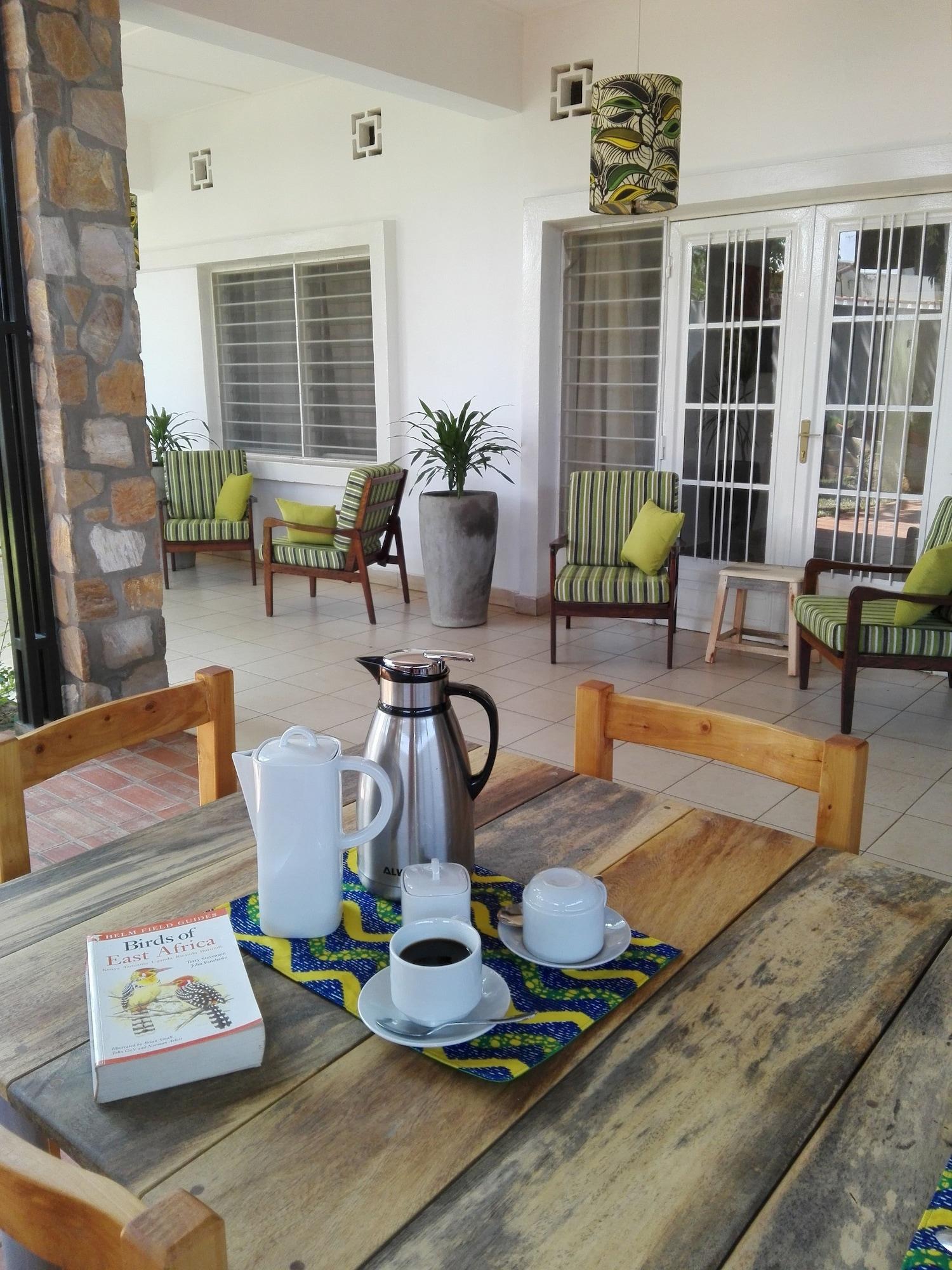 Bar/Salón Urban Lodge