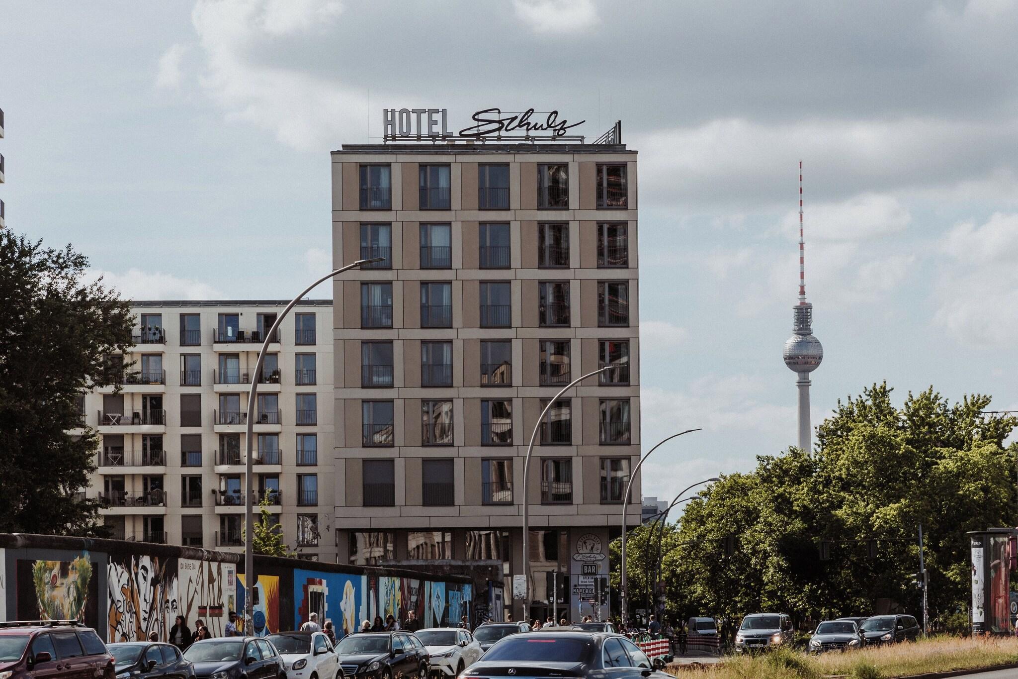 Vista Exterior Schulz Hotel Berlin Wall at the East Side Gallery