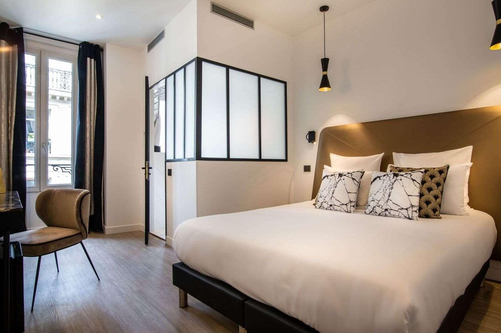 Varios Hotel Royal Opera