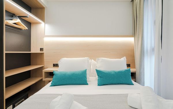 Feelathome Ventas Suites