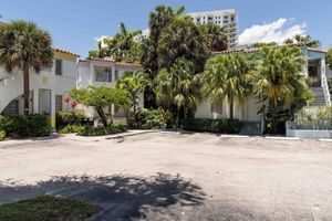 Alojamiento - Miami River Inn By Renzzi