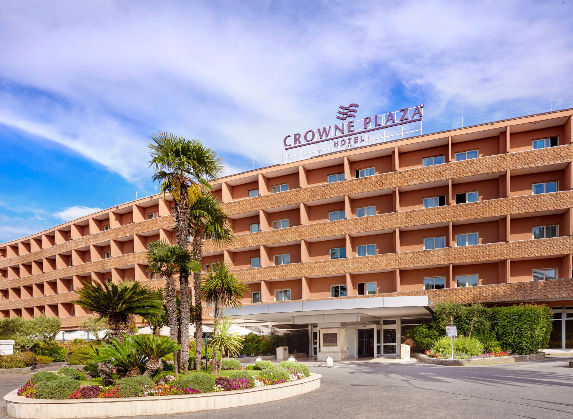 Vista Exterior Crowne Plaza Rome-St. Peter's Hotel & Spa by IHG