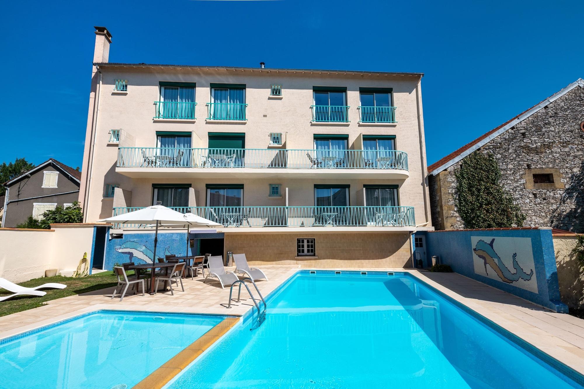 Vista Exterior Hotel Le Quercy