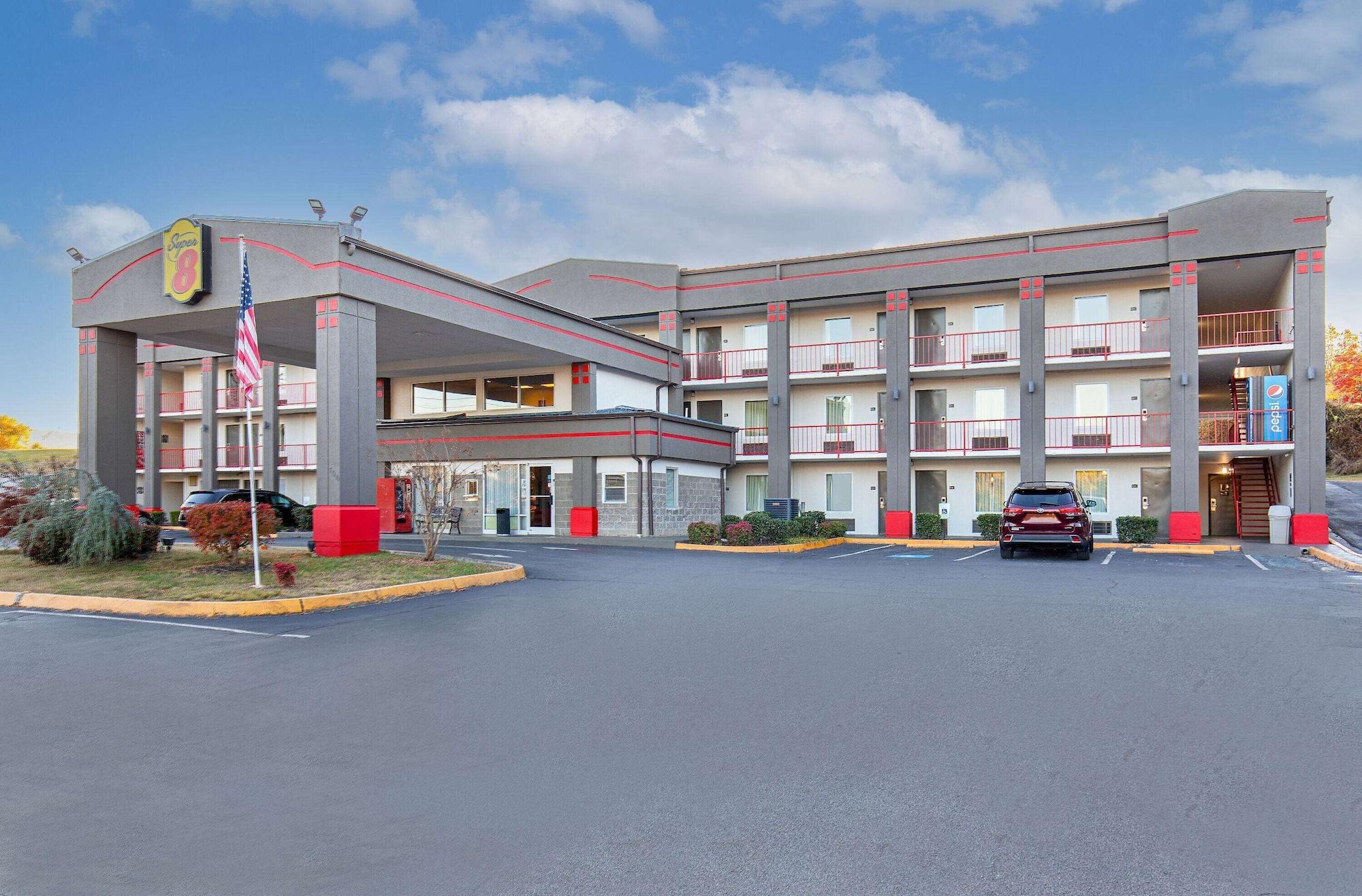 Varios Super 8 by Wyndham Kingsport