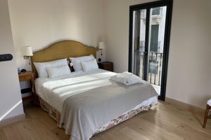 Casas - Piso 3 Dormitorios y 3 Baños con Plaza de Garaje