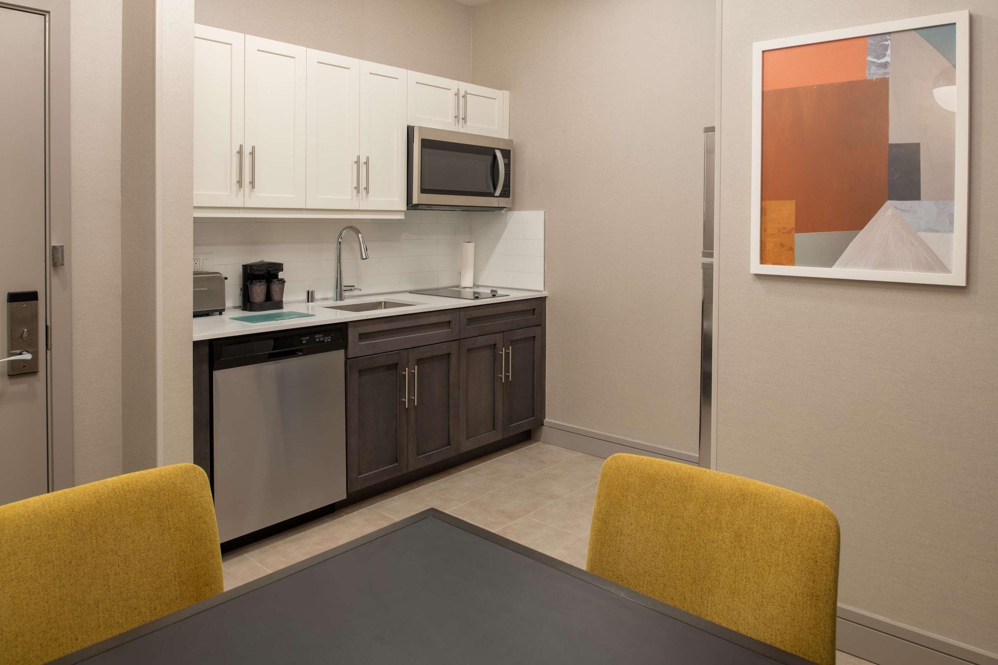 Equipamiento de Habitación Homewood Suites by Hilton Belmont