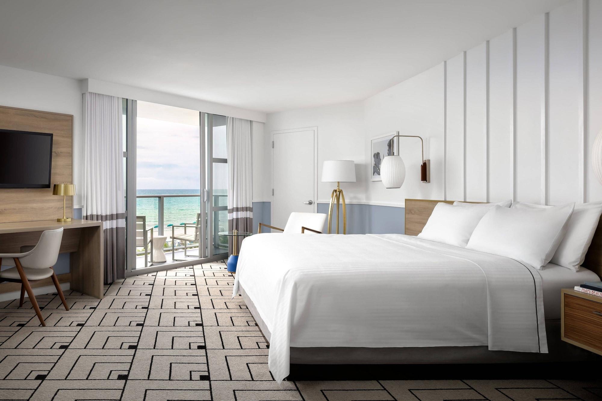 Habitación Cadillac Hotel & Beach Club, Autograph Collection