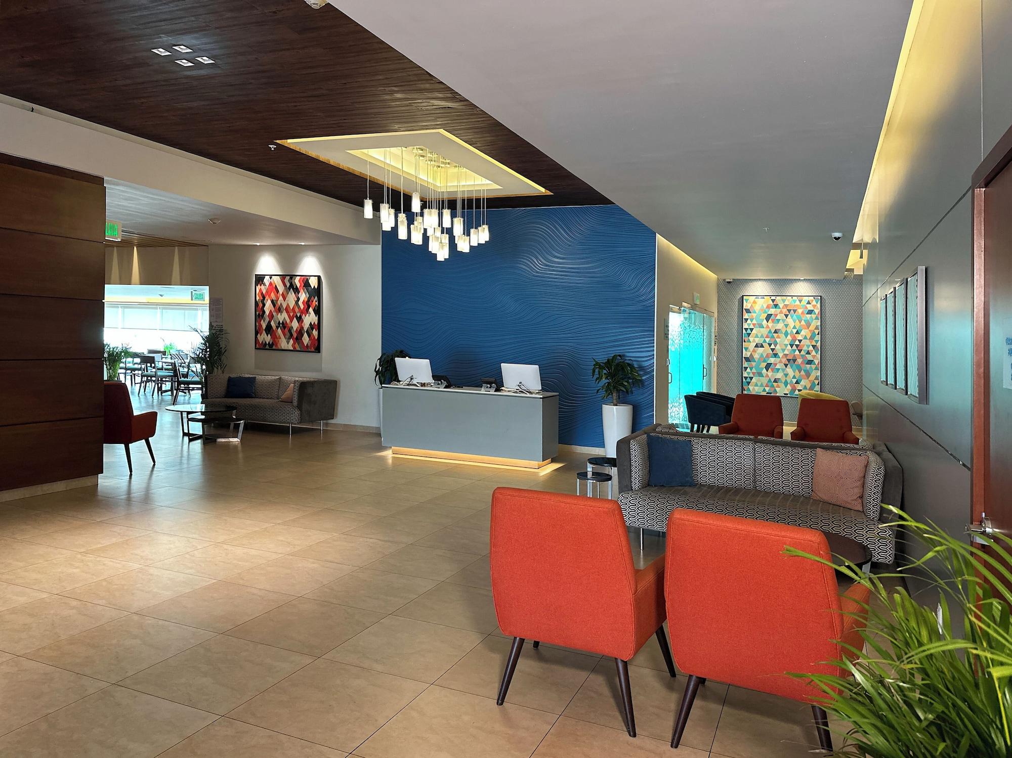 Vista Lobby Holiday Inn Express Mérida by IHG