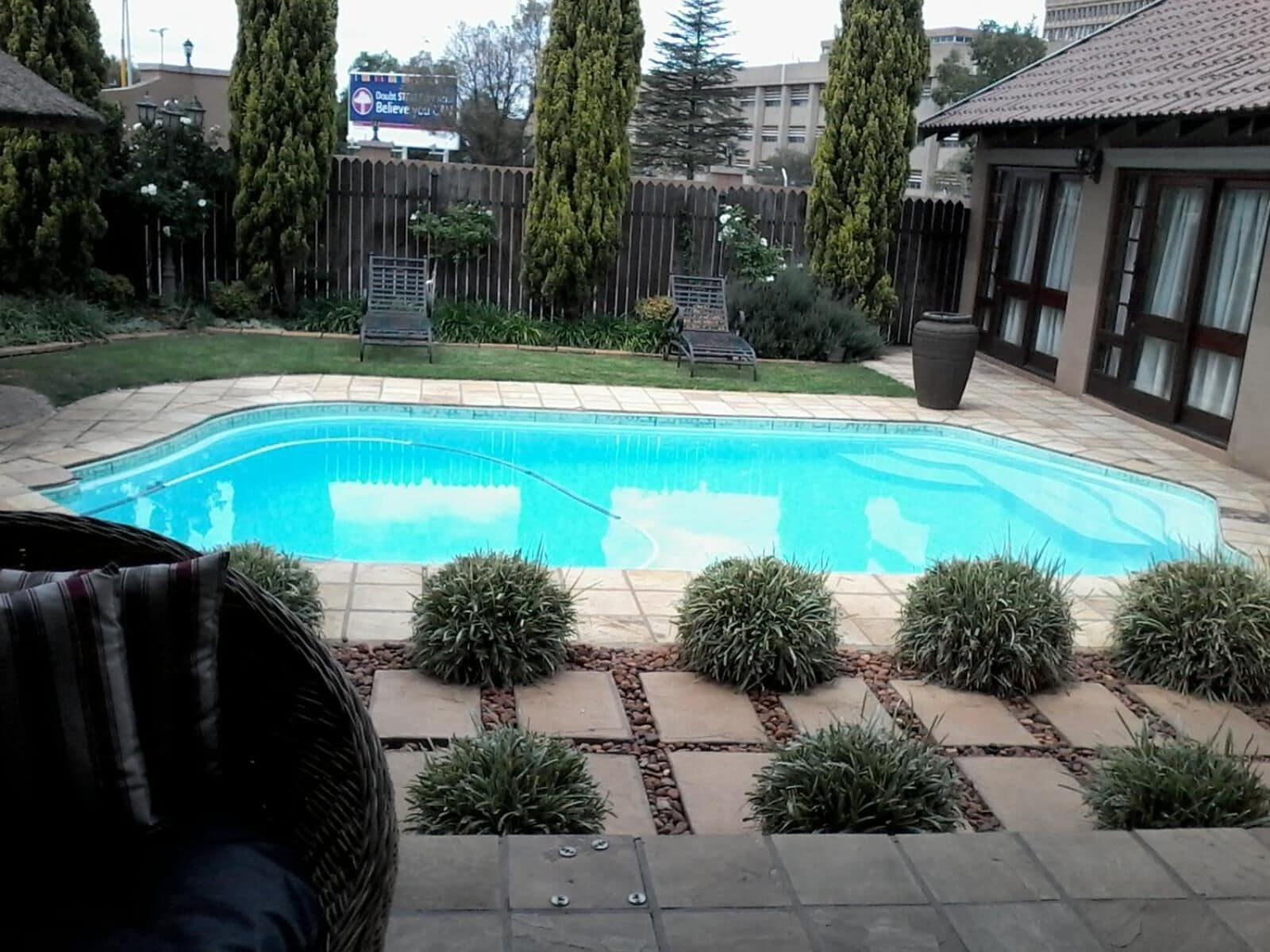 Vista Piscina Rise and Shine Lodge