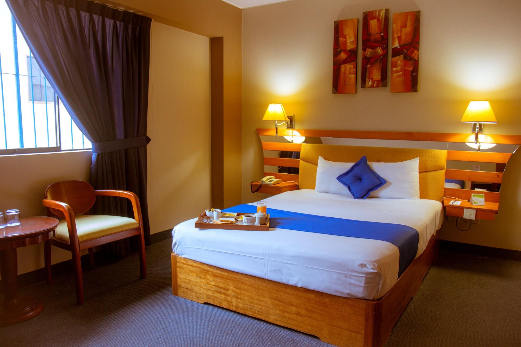 Varios Hotel Blue Star